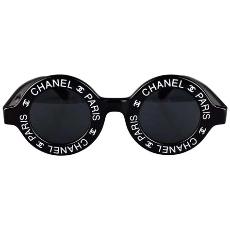 Chanel Vintage 1993 Iconic Chanel Paris CC Logo 